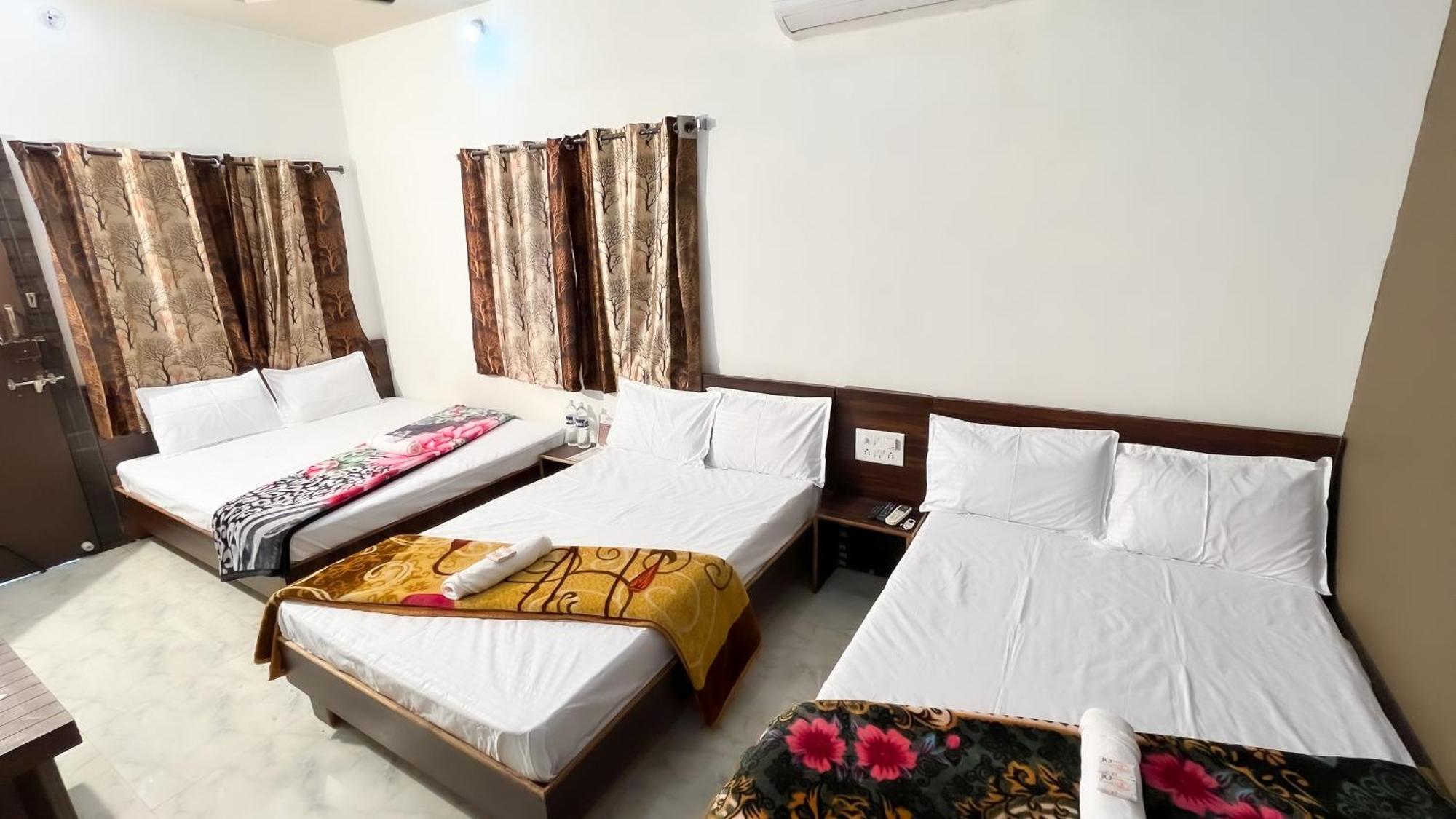 Hotel Rudraksh Ujjain Exterior photo